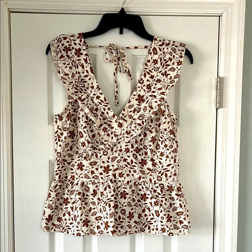 OLD NAVY PLUNGE NECK TOP in Ivory/Brown Floral Size Medium